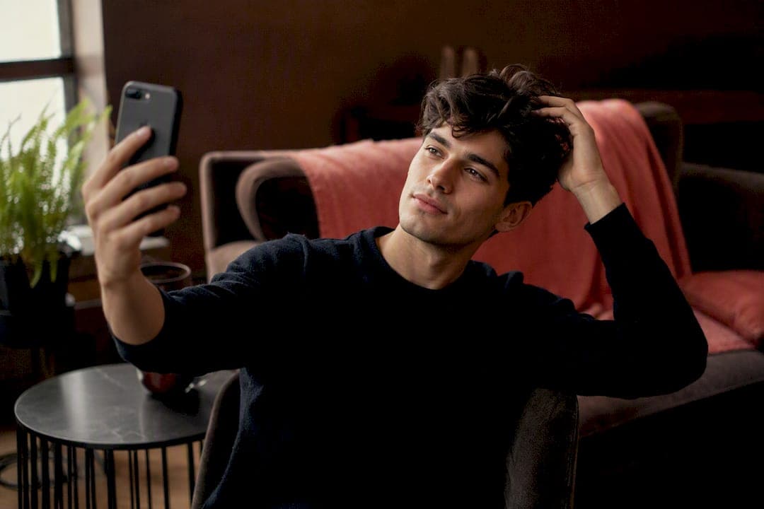 Smart Photos on Tinder: does it actually get you more matches?