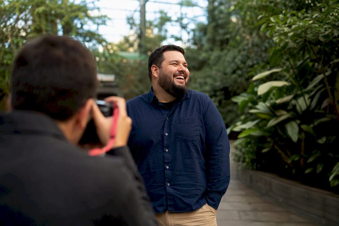 Six Photo Fit and Pose Checklist + Private AI for Overweight Men